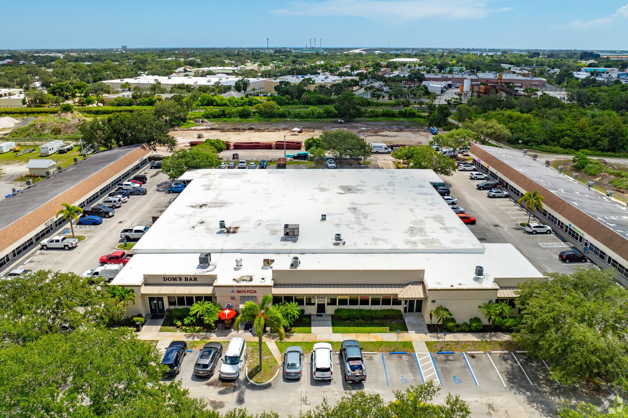1402-1472 Old Dixie Hwy, Vero Beach, FL to rent Aerial- Image 1 of 17