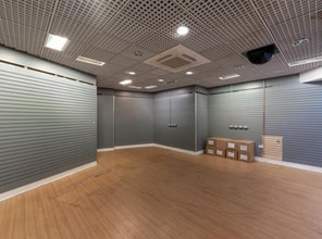 Commercial Rd, Portsmouth to rent Interior Photo- Image 1 of 1