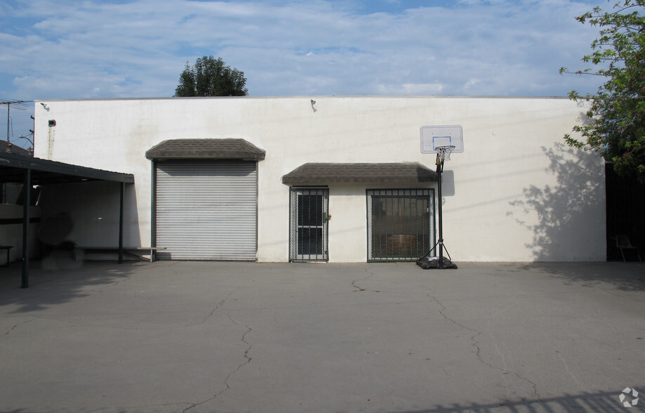 Speciality in Compton, CA for sale - Primary Photo - Image 1 of 1