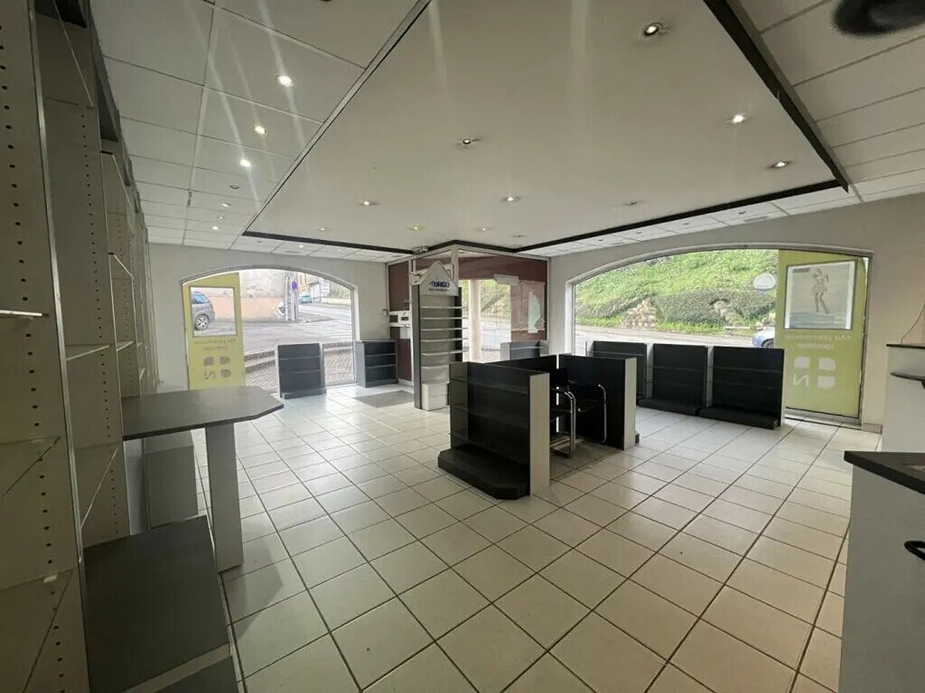 Vente Commerce 101 m² - Photo 1