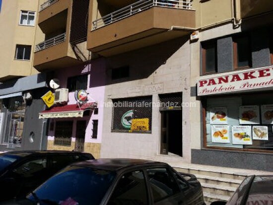 Retail in Cáceres, Cáceres to rent Primary Photo- Image 1 of 5