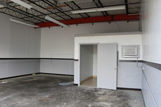 More details for 104 W Seneca Ave, Tampa, FL - Industrial for Rent