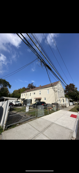 34 Holland Ave, Staten Island, NY for sale - Building Photo - Image 2 of 11