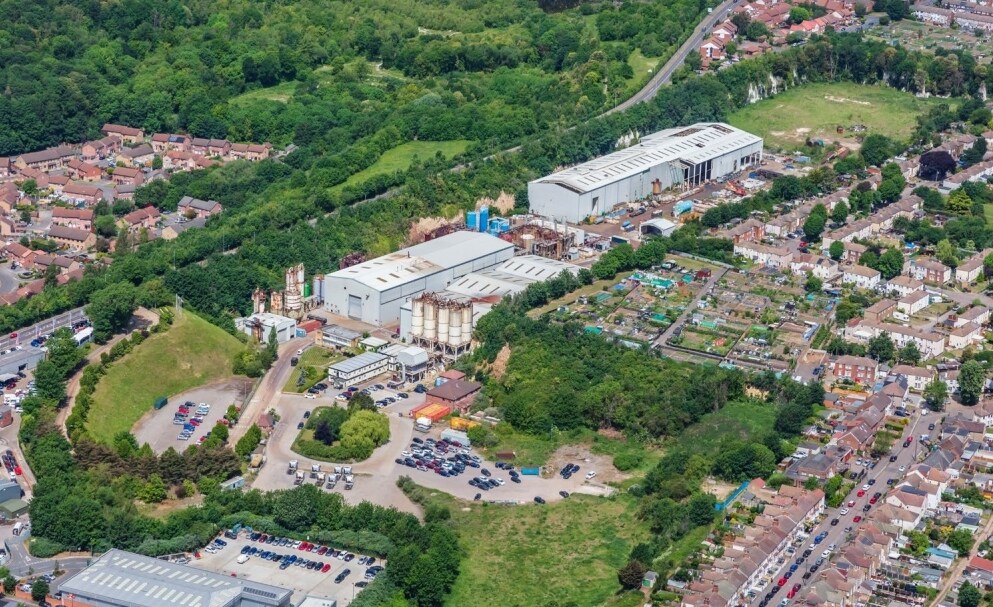 Hogg Ln, Grays for sale Primary Photo- Image 1 of 1