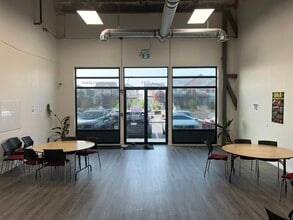 3723B 8 Av SW, Edmonton, AB to rent Interior Photo- Image 1 of 5