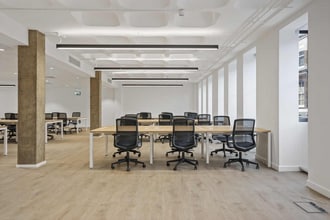 99 Charterhouse St, London to rent Interior Photo- Image 2 of 5