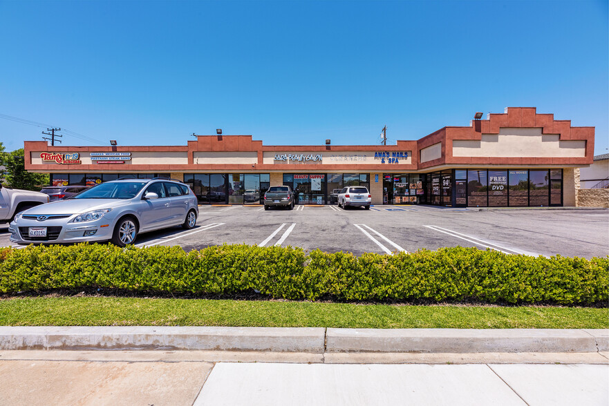 14760-14772 Bellflower Blvd, Bellflower, CA for rent - Building Photo - Image 1 of 12