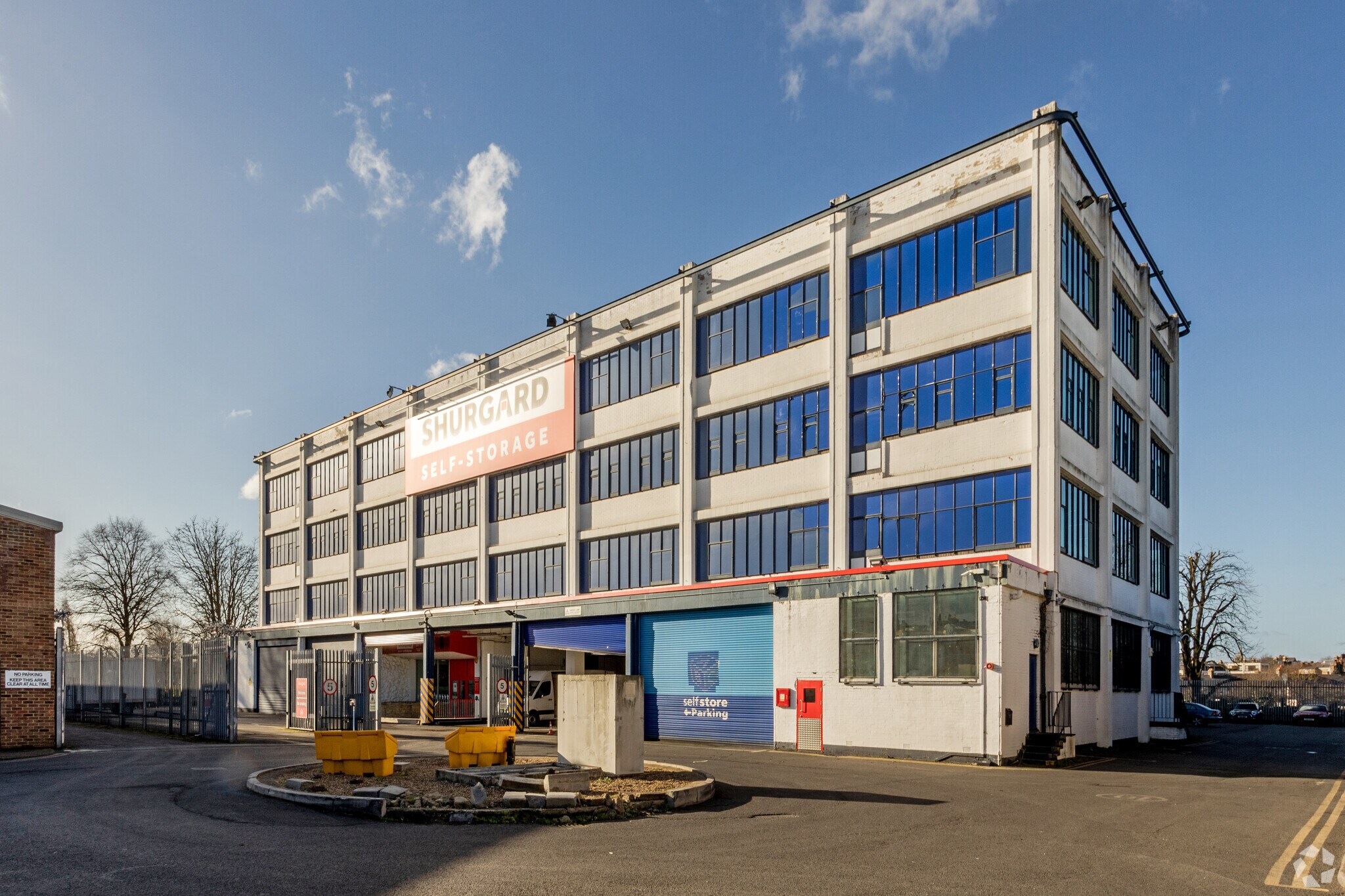 118-120 Garratt Ln, London for sale Primary Photo- Image 1 of 1