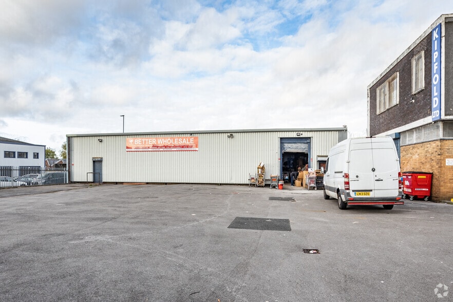 Cheetwood Rd, Manchester to rent - Building Photo - Image 2 of 5