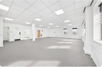 Taylors Ct, Rotherham to rent Interior Photo- Image 2 of 10