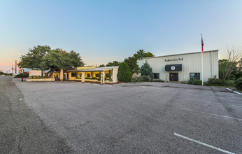 12703 W Highway 71, Bee Cave, TX for rent Building Photo- Image 1 of 8