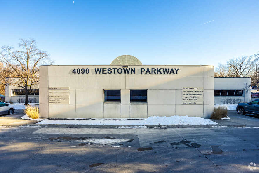 4090 Westown Pky, West Des Moines, IA for sale - Building Photo - Image 2 of 5