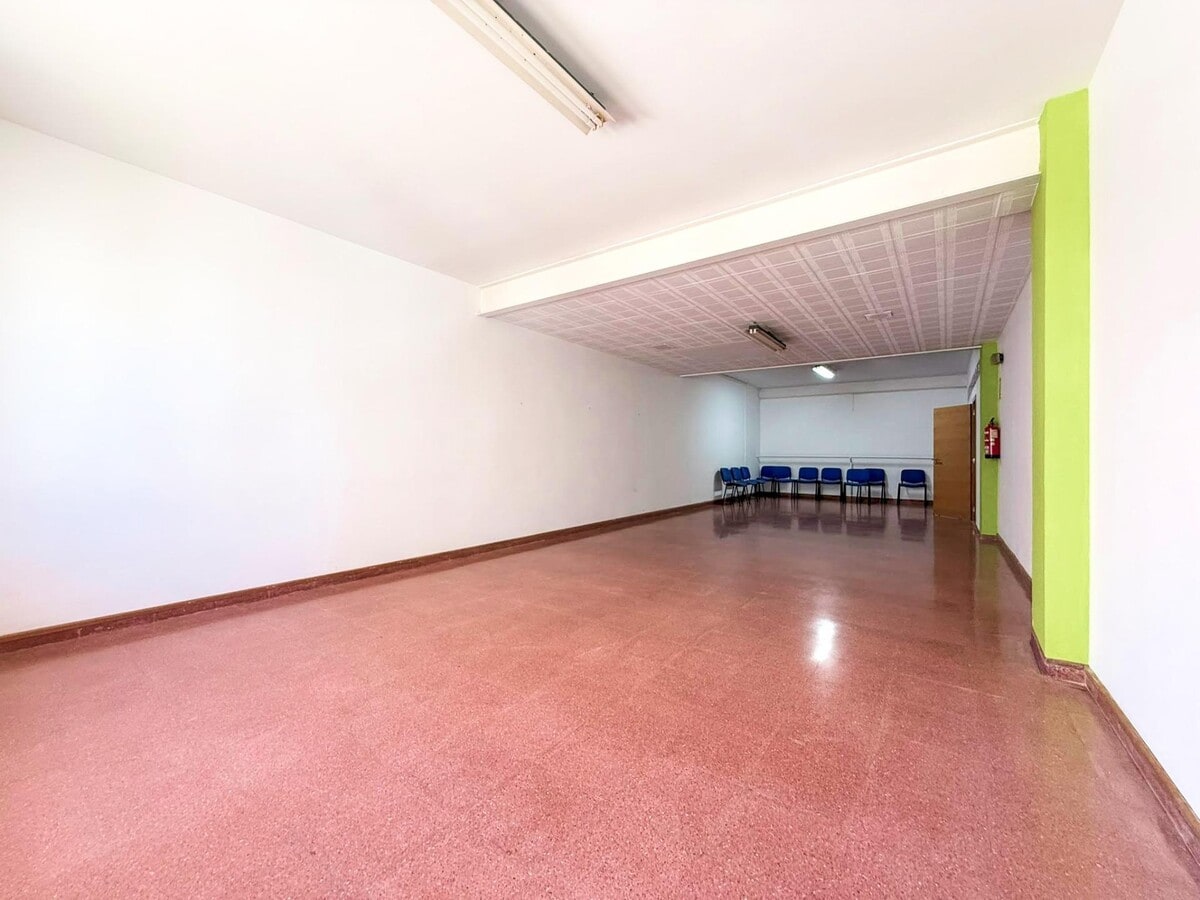 Alcanar, TAR 43530 - Unit 1 - - Interior Photo - Image 1 of 8