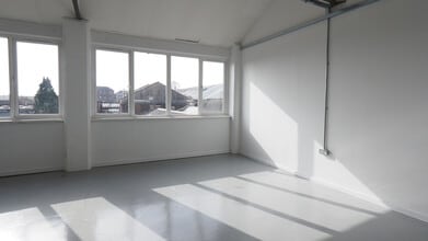 Lawley St, Stoke On Trent to rent Interior Photo- Image 1 of 3