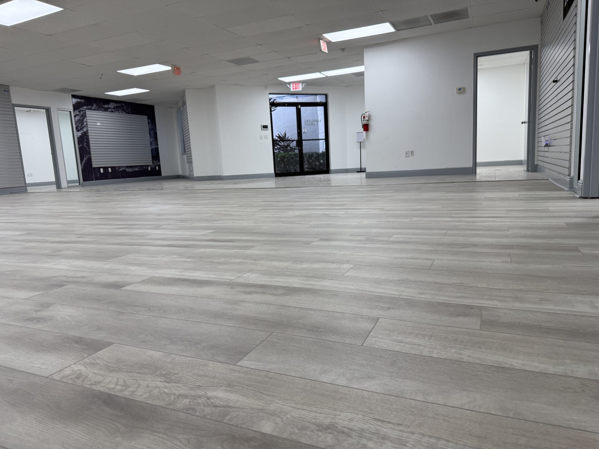 8880 NW 20th St, Doral, FL to rent Interior Photo- Image 1 of 8