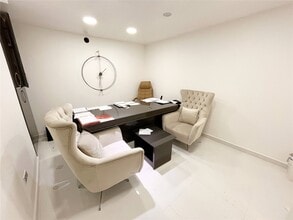 23 High St, Southend On Sea to rent Interior Photo- Image 2 of 5