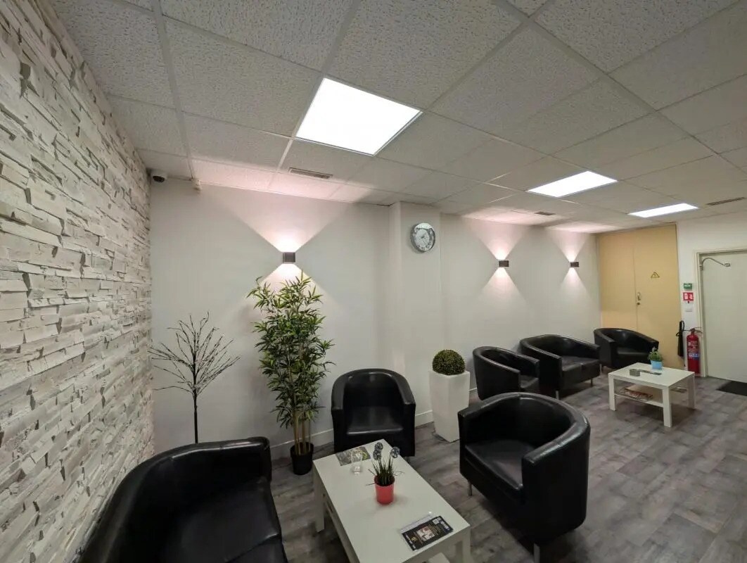 Office in Cergy to rent Interior Photo- Image 1 of 11