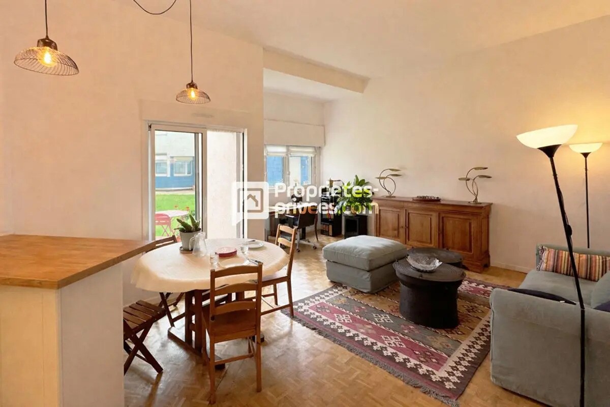 Office in Paris for sale Interior Photo- Image 1 of 10