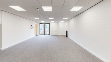 Leeside Rd, London to rent Matterport 3D Scan- Image 1 of 16