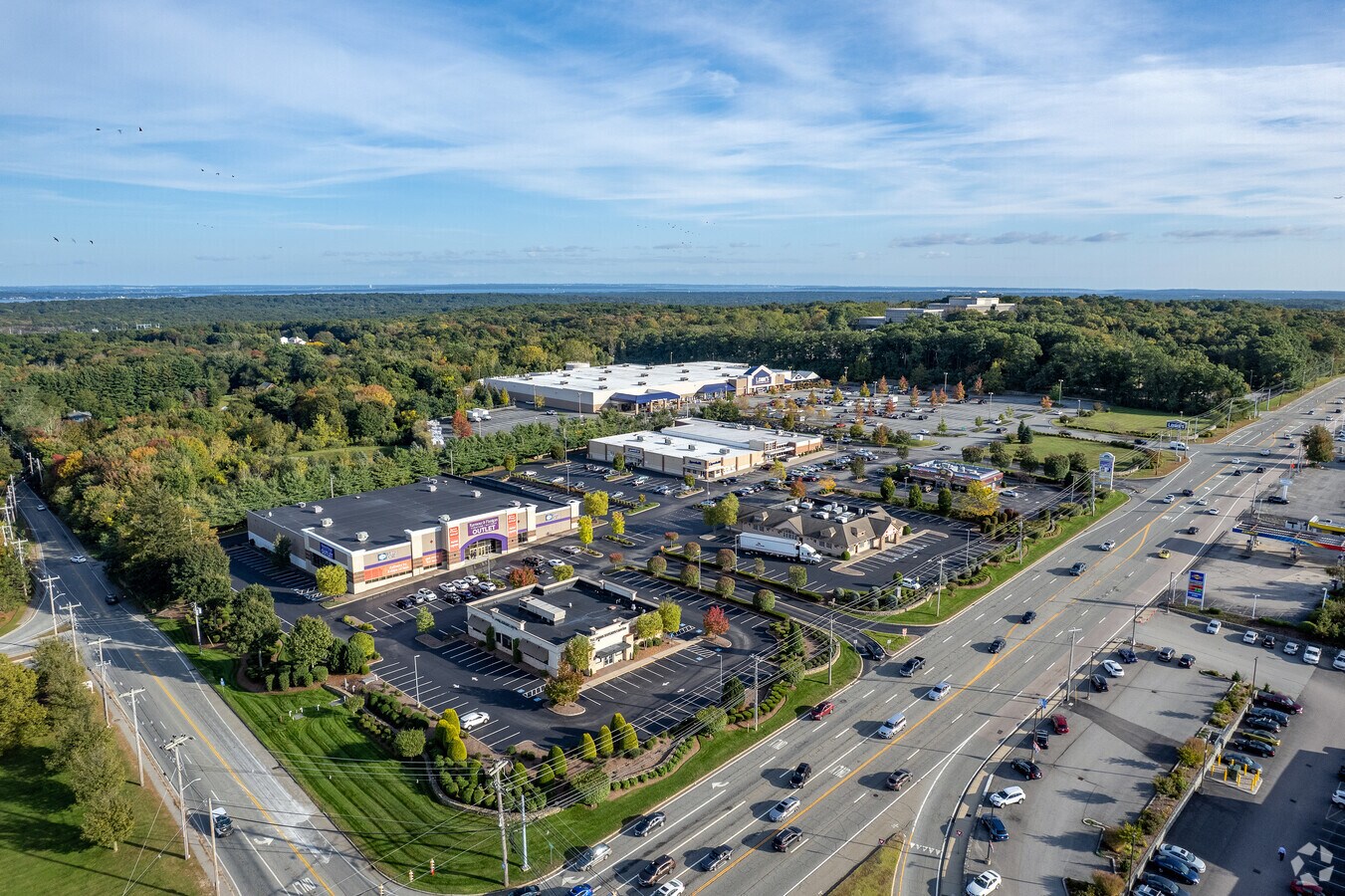 444 Quaker Ln, Warwick 02886 Building B,C