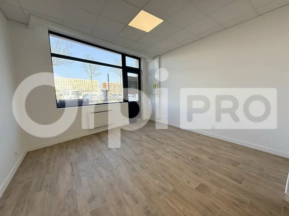 Location Commerce 30 m² - Photo 1