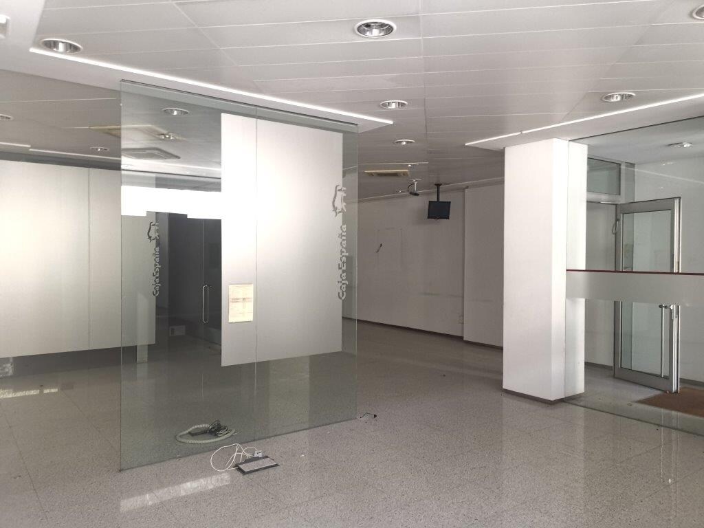 Sevilla, SEV 41003 - Unit - - - Interior Photo - Image 2 of 5