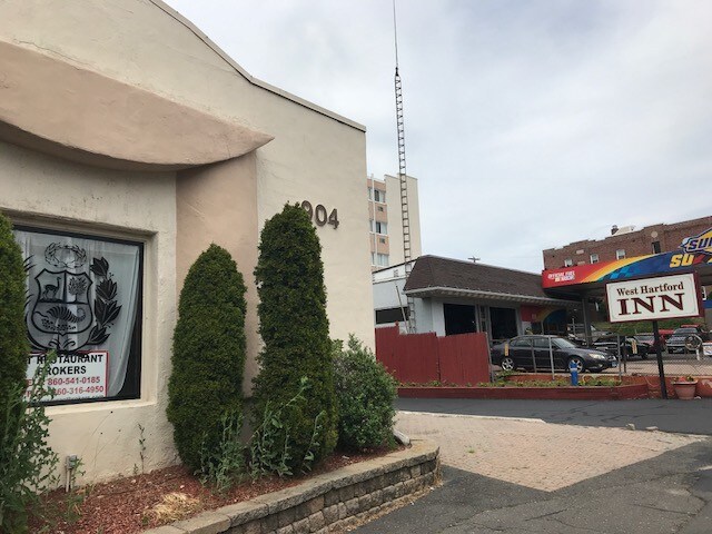 900 Farmington Ave, West Hartford, CT for sale Other- Image 1 of 1