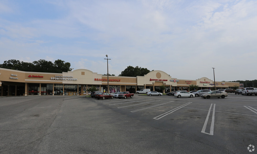 3960-3992 Government Blvd, Mobile, AL for rent - Building Photo - Image 1 of 5