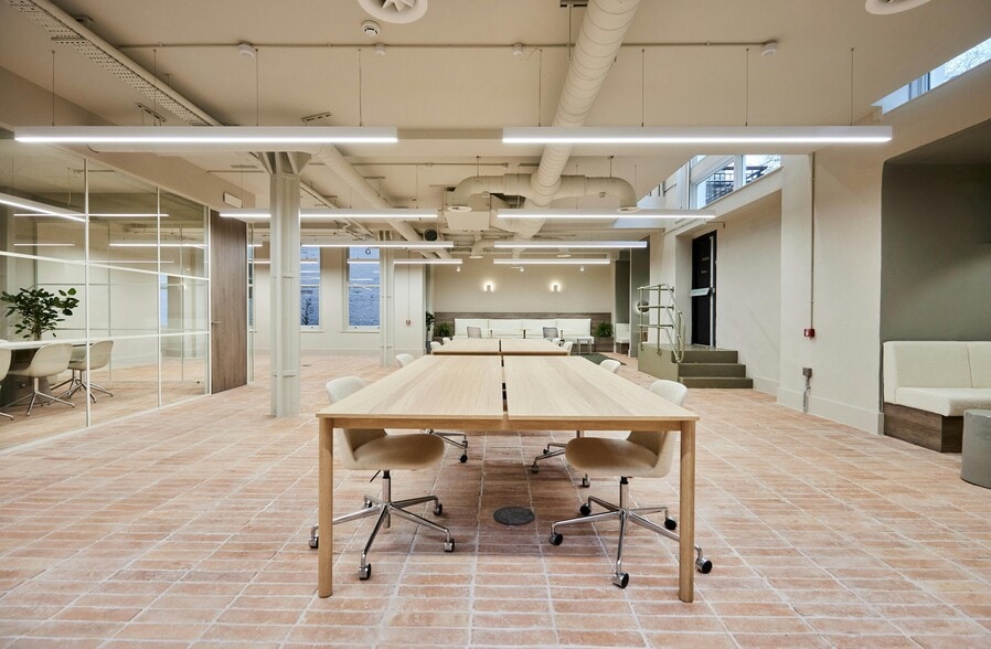 60 Ironmonger Row, London to rent - Building Photo - Image 3 of 26