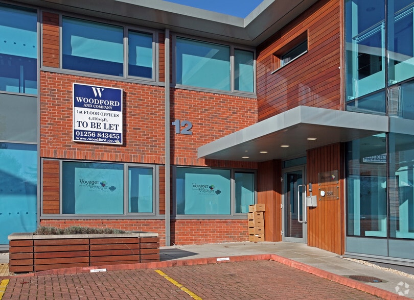 Crockford Ln, Chineham to rent - Building Photo - Image 3 of 8