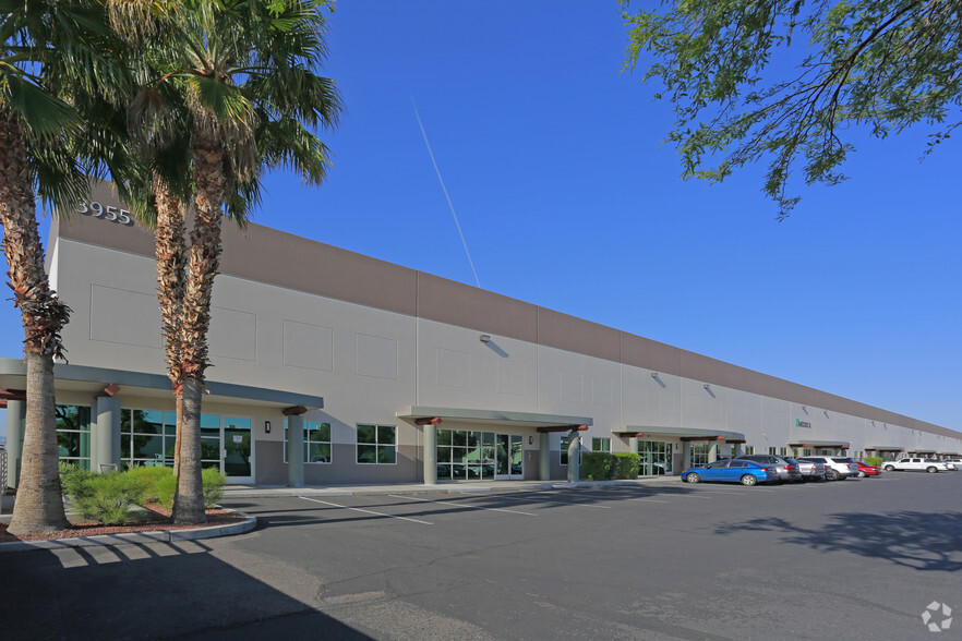 3955 W Mesa Vista Ave, Las Vegas, NV for sale - Primary Photo - Image 1 of 1