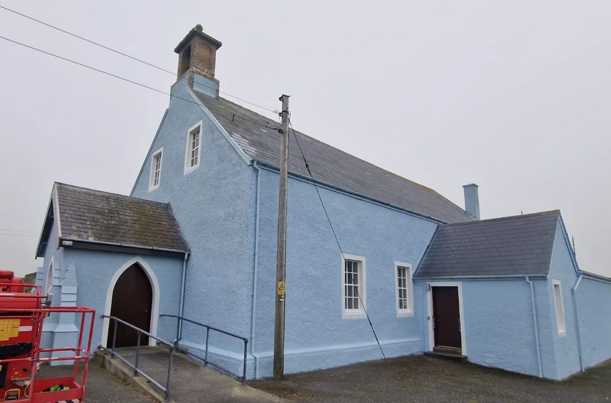 Dunrossness Church, Shetland for sale - Primary Photo - Image 1 of 18