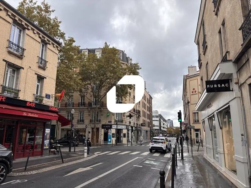 Office in Boulogne-Billancourt to rent Building Photo- Image 1 of 2