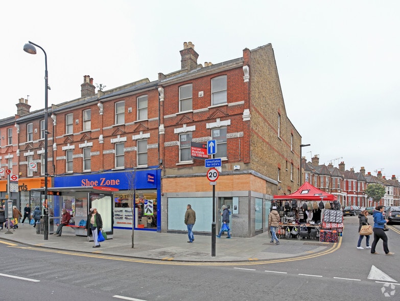 67-67A High Rd, London to rent - Building Photo - Image 3 of 4