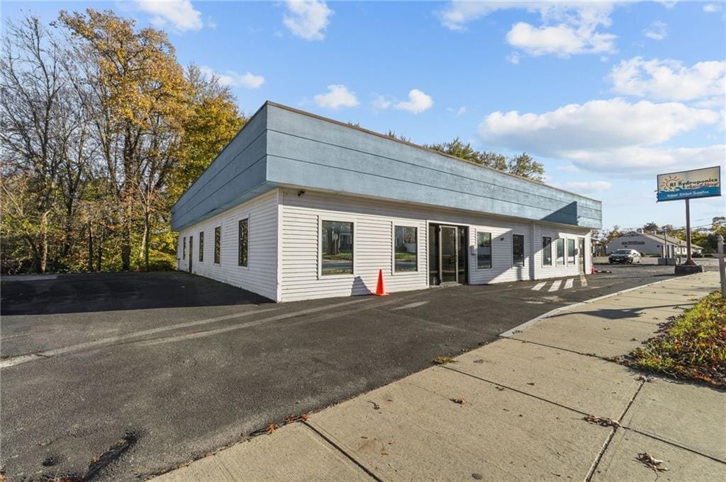 495 Central Ave, Seekonk, MA to rent Building Photo- Image 1 of 45