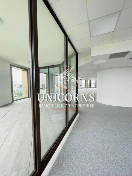 Office in Toulouse for sale - Interior Photo - Image 1 of 5
