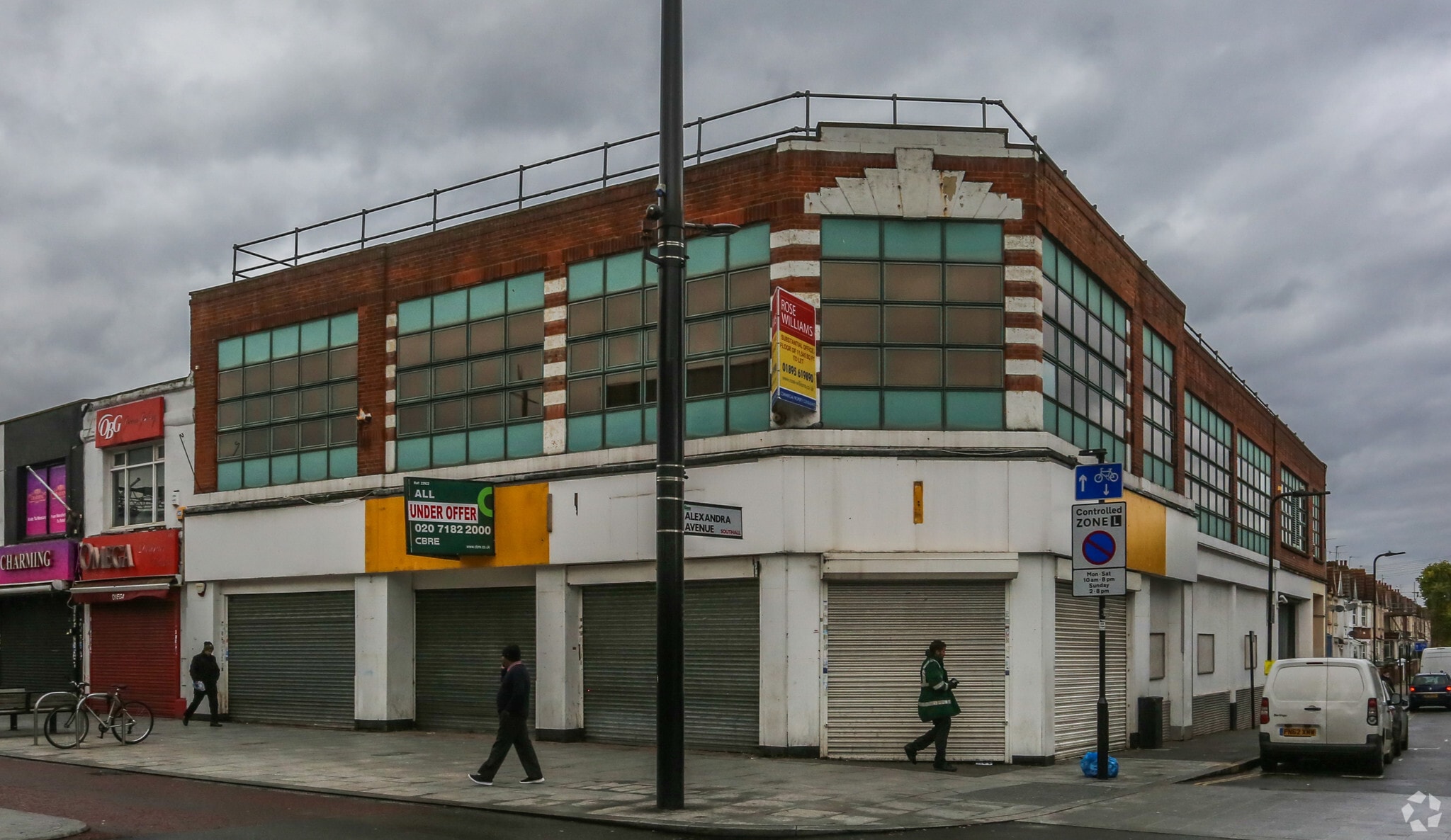 68 The Broadway, Southall to rent Primary Photo- Image 1 of 5