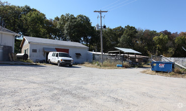 Industrial in Leavenworth, KS for sale Primary Photo- Image 1 of 1