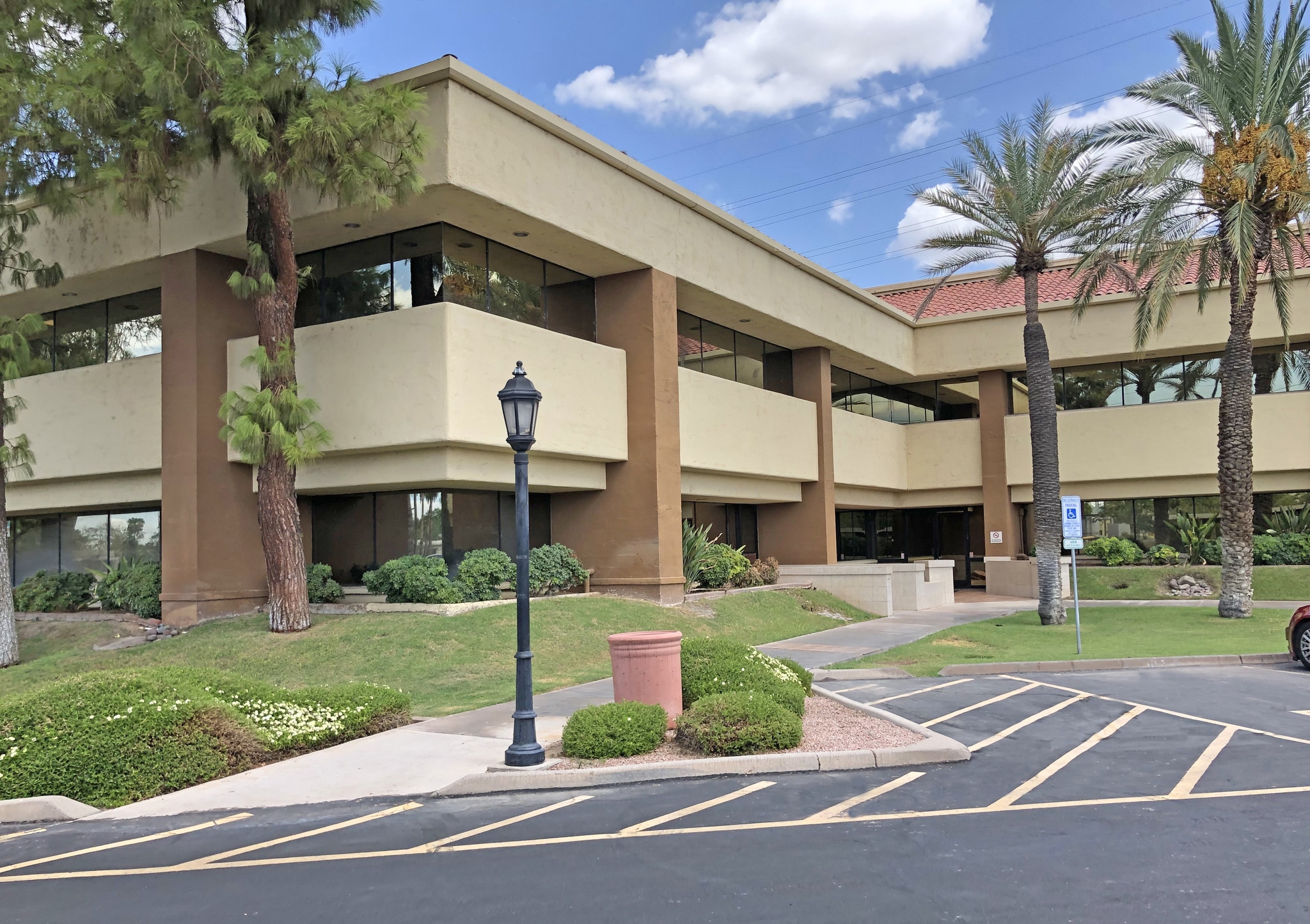 401 W Baseline Rd, Tempe, AZ to rent Building Photo- Image 1 of 8