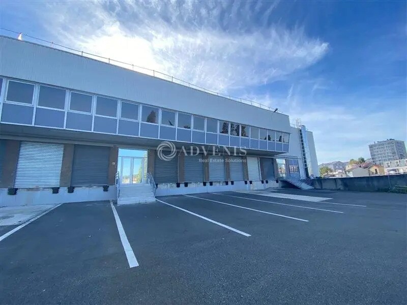 Light Industrial in Rosny-sous-Bois to rent Building Photo- Image 1 of 7