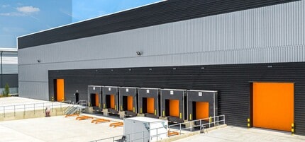 1 Church Manorway, Erith to rent Building Photo- Image 2 of 3