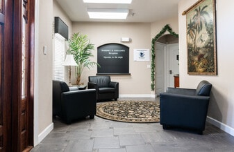 1100 Town Plaza Ct, Winter Springs, FL to rent Interior Photo- Image 2 of 7