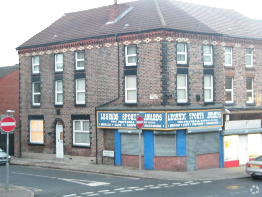 63 Rocky Ln, Liverpool for sale Primary Photo- Image 1 of 1