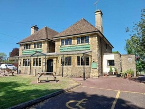 2 Overstone Rd, Sywell to rent Building Photo- Image 2 of 11