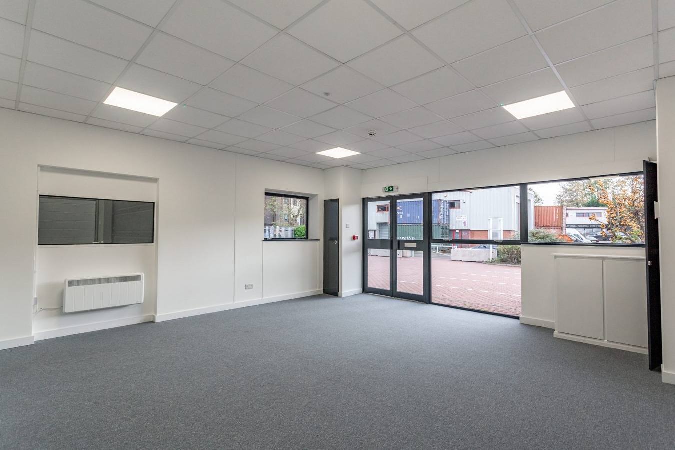 St Johns Rd, Isleworth, MDS TW7 6NJ - Unit 14 - - Interior Photo - Image 2 of 8