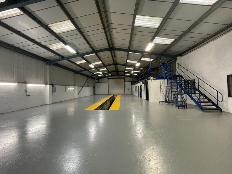 Peacock Vw, Stoke On Trent to rent - Building Photo - Image 3 of 17