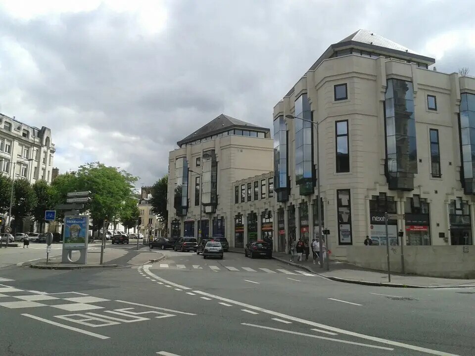 Office in Rouen to rent Building Photo- Image 1 of 14