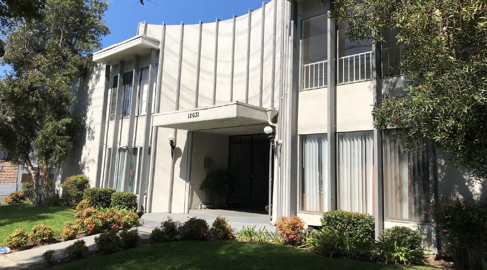 12631 Vanowen St, North Hollywood 91605