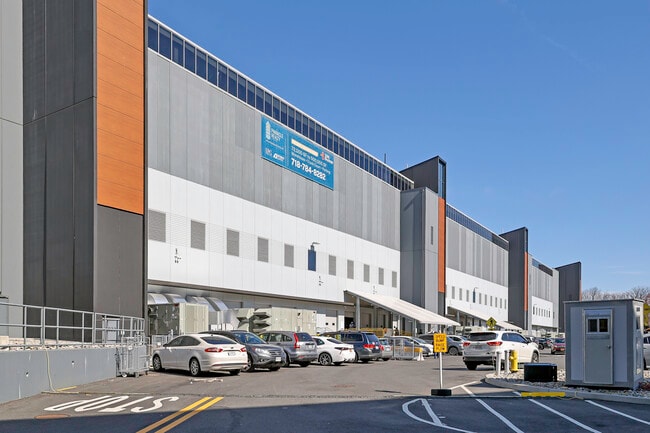 More details for 2505 Bruckner Blvd, Bronx, NY - Mixed-use to Rent