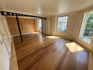 More details for Place Adolphe Max, Paris - Office for Sale